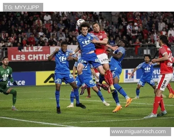 安坦迪与波城的激烈对决揭示了足球战术的博弈与团队协作的重要性 安坦迪与波城的激烈对决揭示了足球战术的博弈与团队协作的重要性