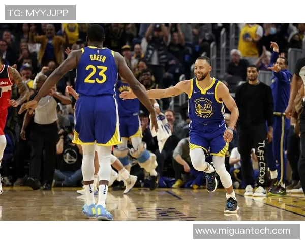 德雷蒙德格林在NBA赛场上的领导力与影响力分析 德雷蒙德格林在NBA赛场上的领导力与影响力分析