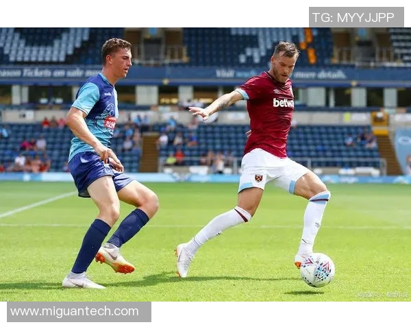 海伦芬主场迎战费耶诺力争联赛胜利展现强劲实力