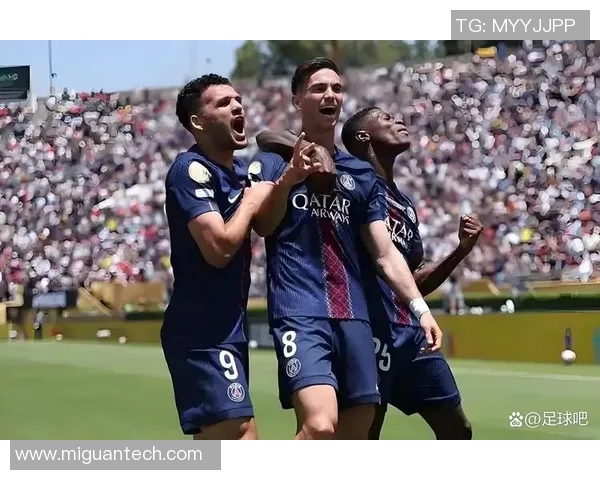 阿扎尔领衔挑战曼城豪门之战球迷期待精彩对决与激烈较量