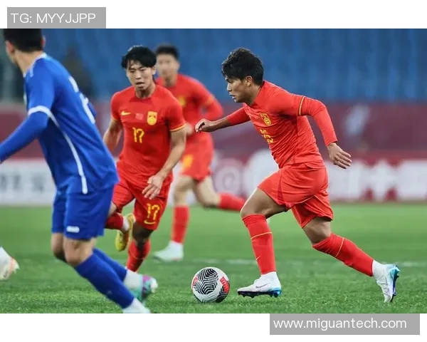 U20辽宁队与新疆队激战正酣青年篮球赛场上的精彩对决引人瞩目 U20辽宁队与新疆队激战正酣青年篮球赛场上的精彩对决引人瞩目